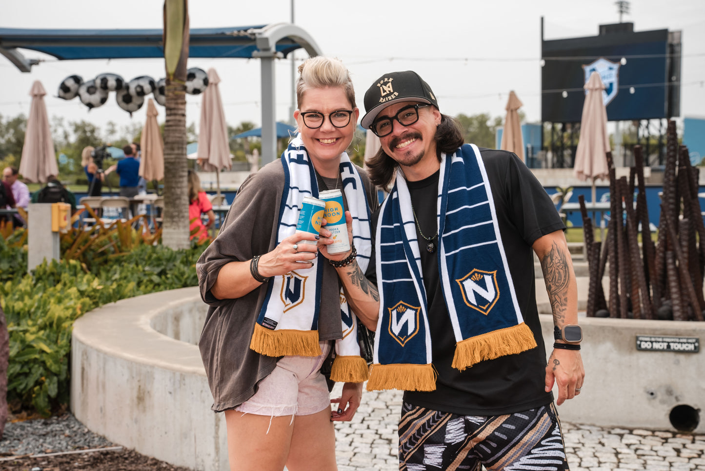 'Hero N’ Scarf